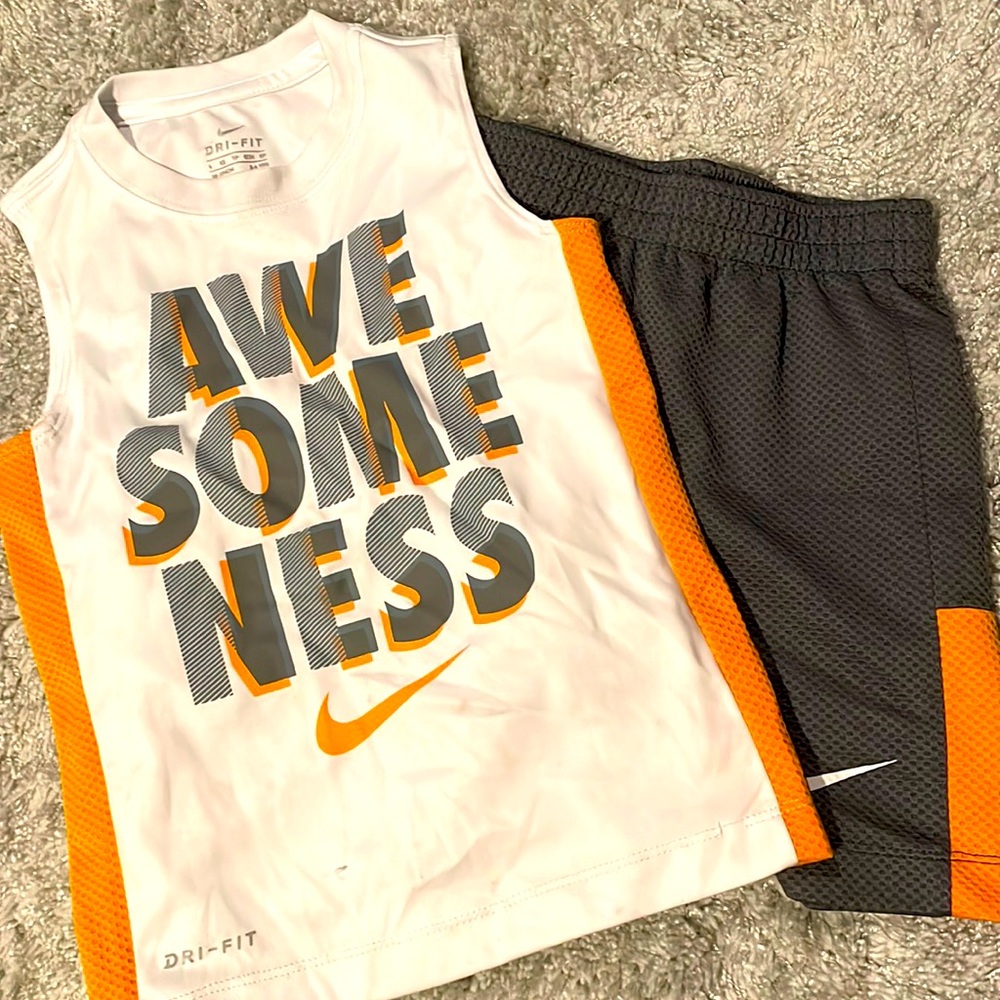 Size 4 Boys DriFit Nike Outfit